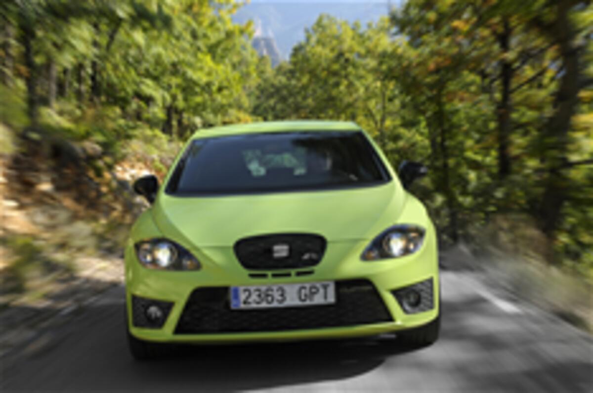 New pics: Seat Leon Cupra R