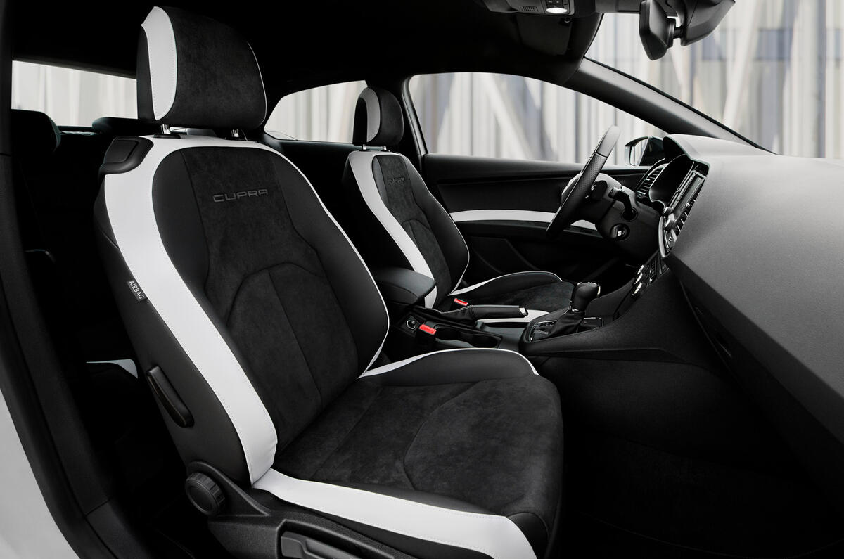 Seat Leon Cupra interior