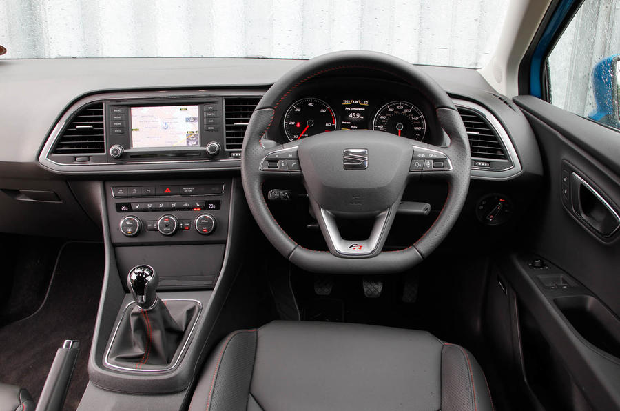 Leon 2013-2018 interior | Autocar