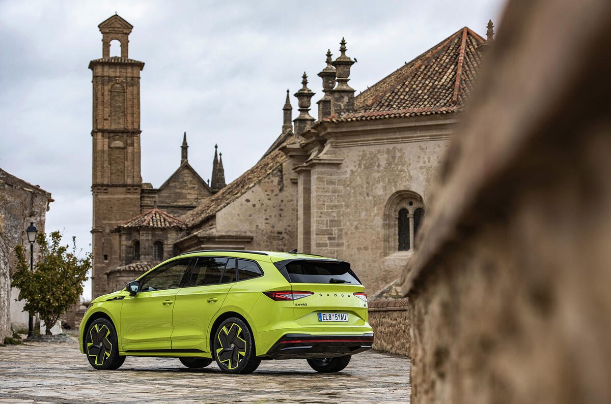 skoda enyaq iv vrs 16 arrière statique