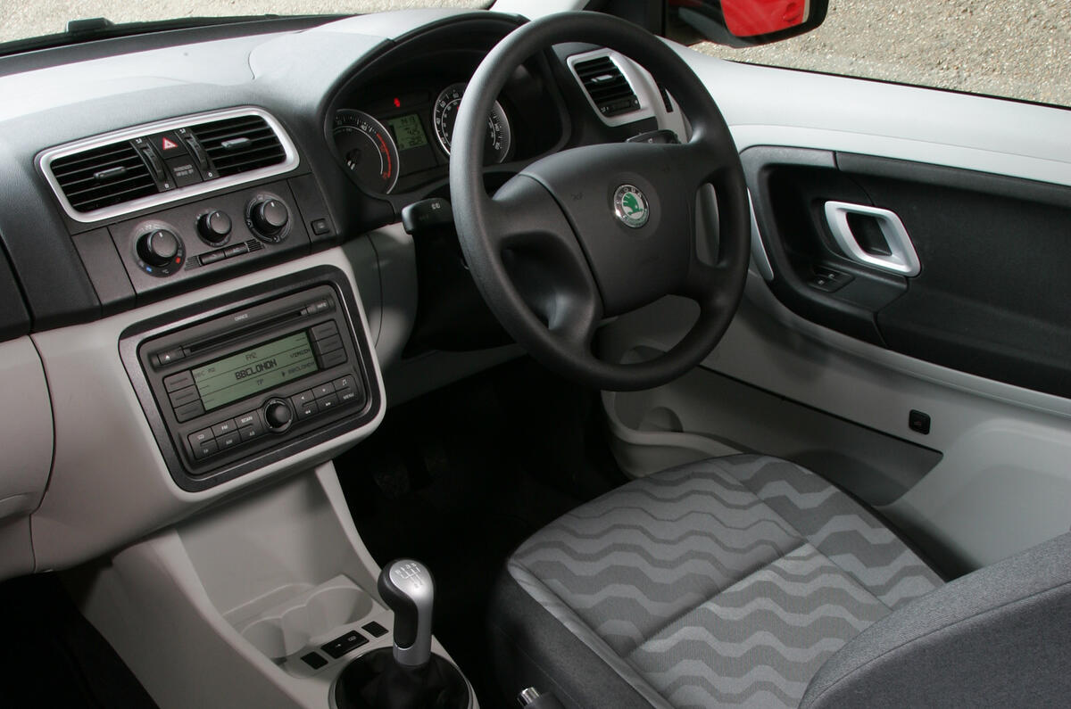 Skoda Fabia 2007-2014 interior | Autocar Skoda Fabia 2007-2014 interior | Autocar