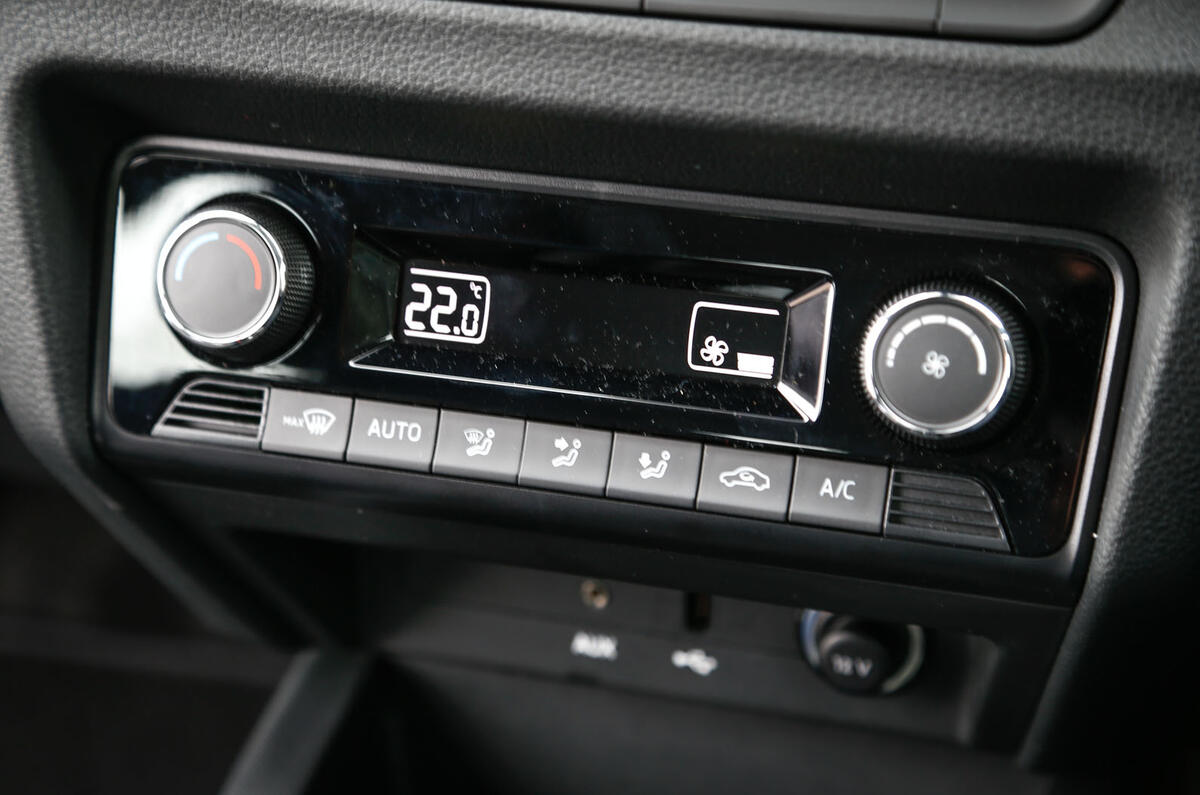 Skoda Fabia climate control switchgear