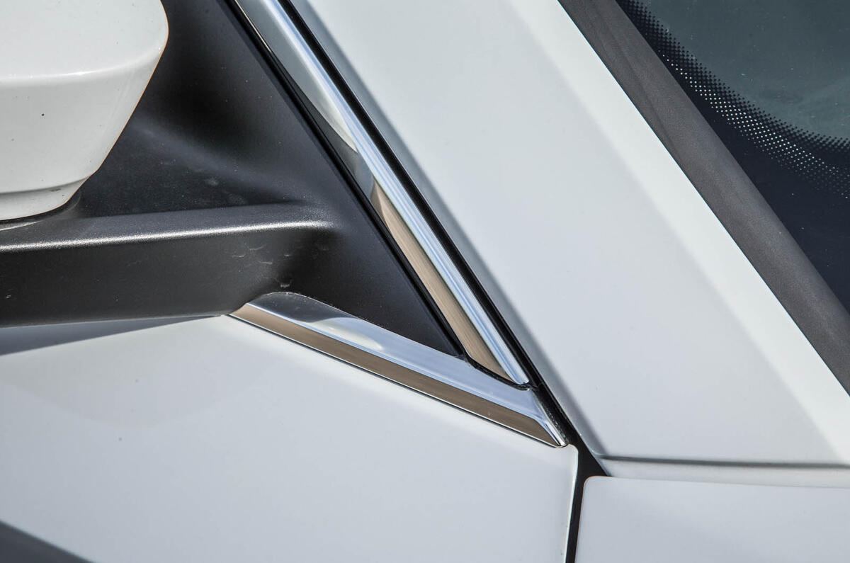 Skoda Kodiaq chrome trim