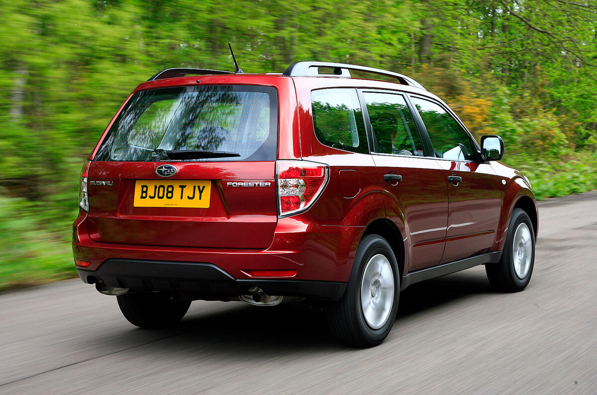 Subaru Forester 2008-2013 interior | Autocar
