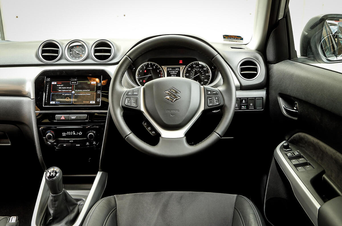 Suzuki Vitara Interior Autocar