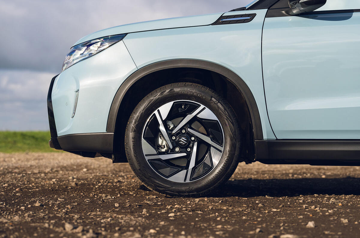 Suzuki Vitara - essai 2025 005 roue