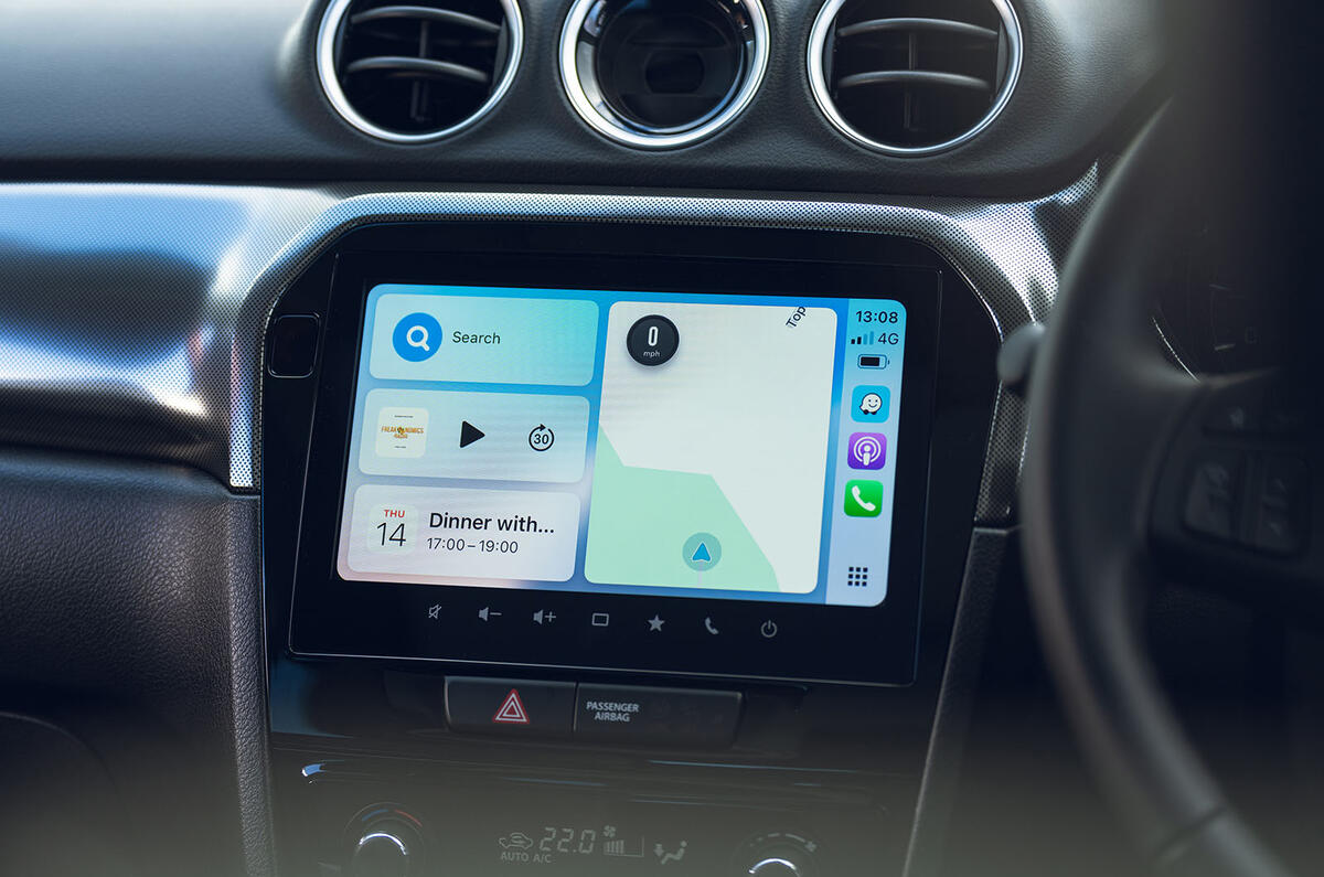 Suzuki Vitara avis 2025 008 infotainment
