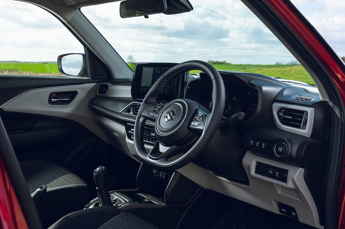 Suzuki Swift intérieur côté