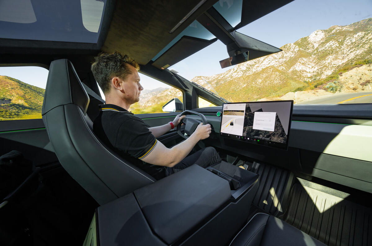 Tesla Cybertruck avis 2024 05 conduite