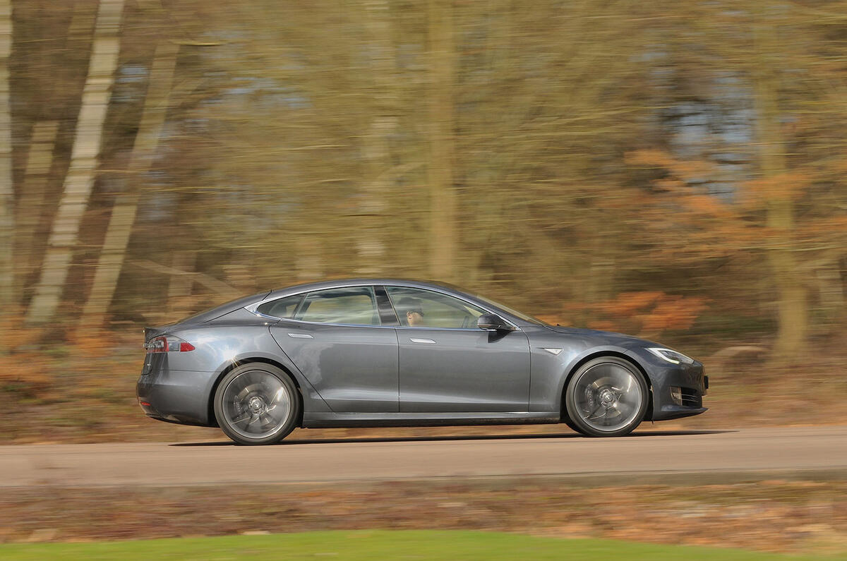 Tesla Model S 95d side profile