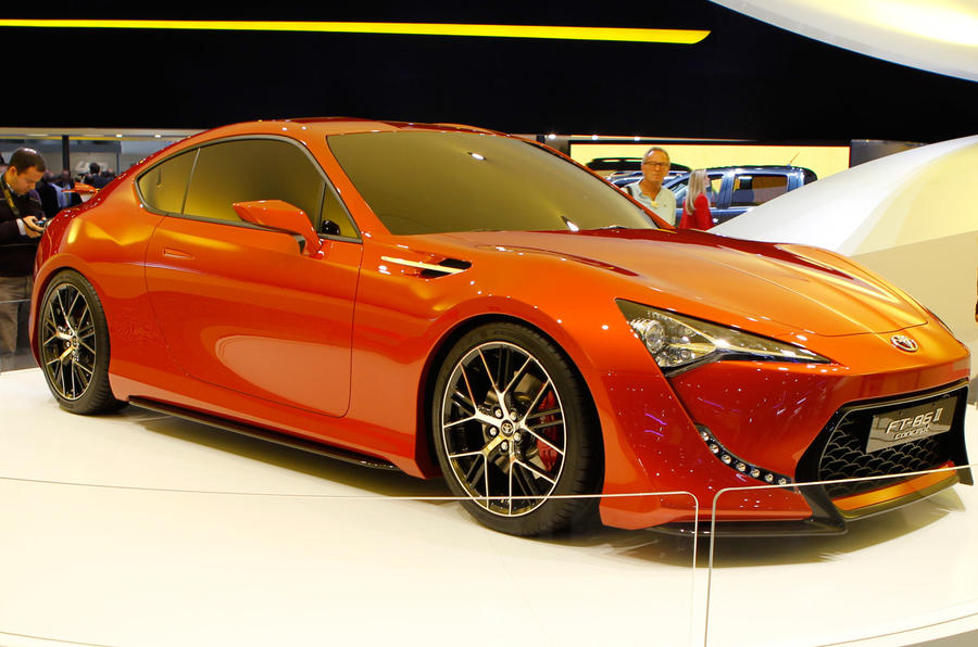 FT-86 and BRZ coupes set for Tokyo