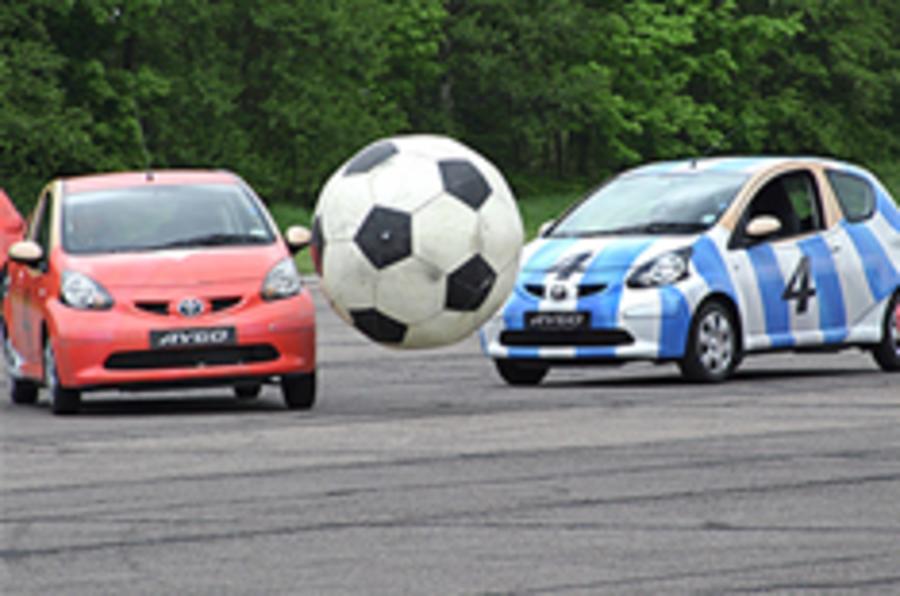 Football fans 'risk road accidents'