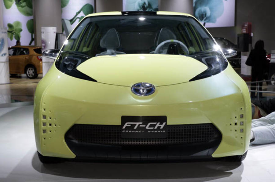 Toyota plans new Prius variants