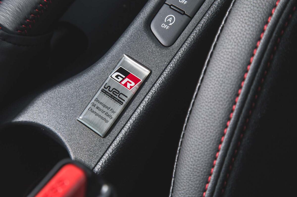 Détails de l'intérieur de la Toyota GR Yaris 2020