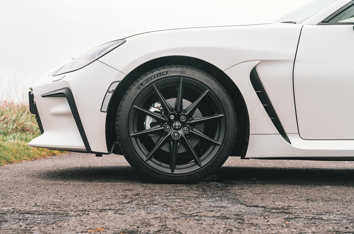 toyota gr86 fd 07 wheel