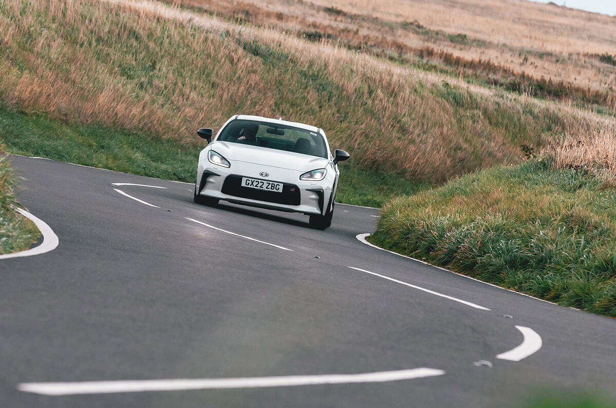 toyota gr86 fd 18 front conering