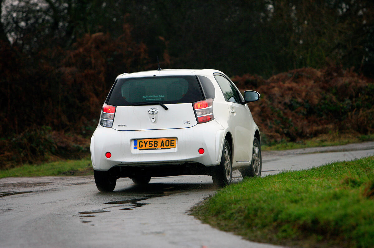 Toyota IQ 2009-2014 interior  Autocar