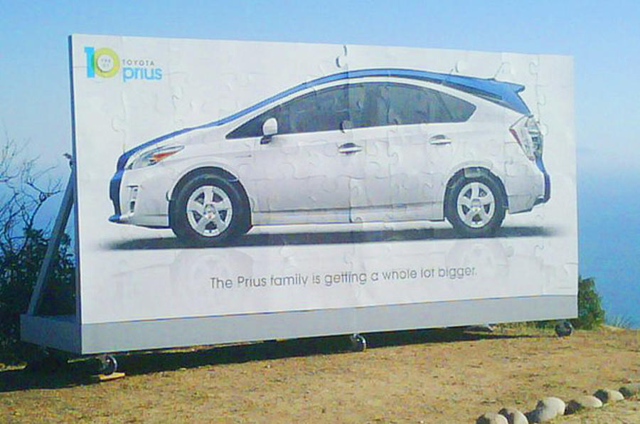 Toyota Prius MPV teased