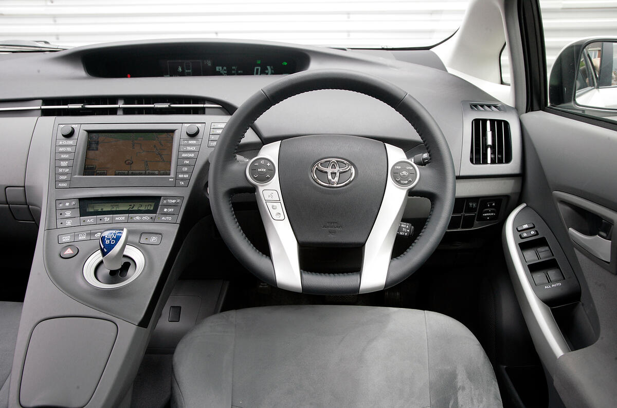 Toyota Prius 2009-2015 interior | Autocar Toyota Prius 2009-2015 interior | Autocar