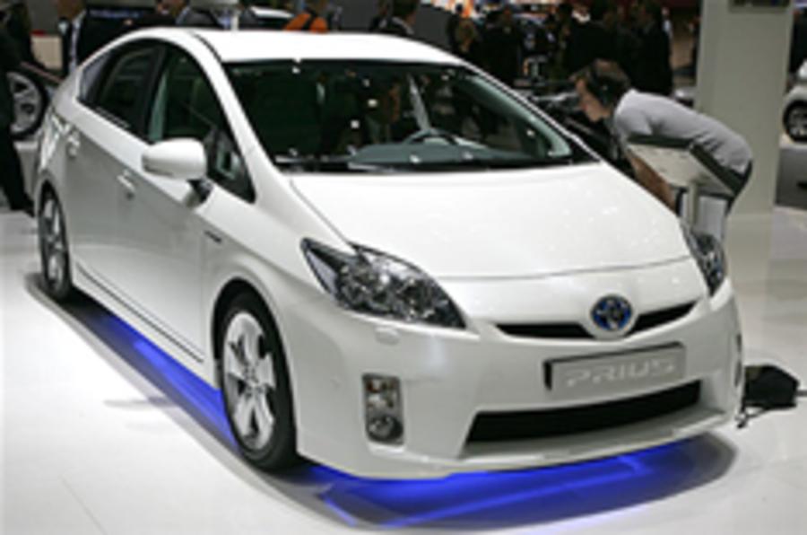 Toyota Prius Japan's top seller