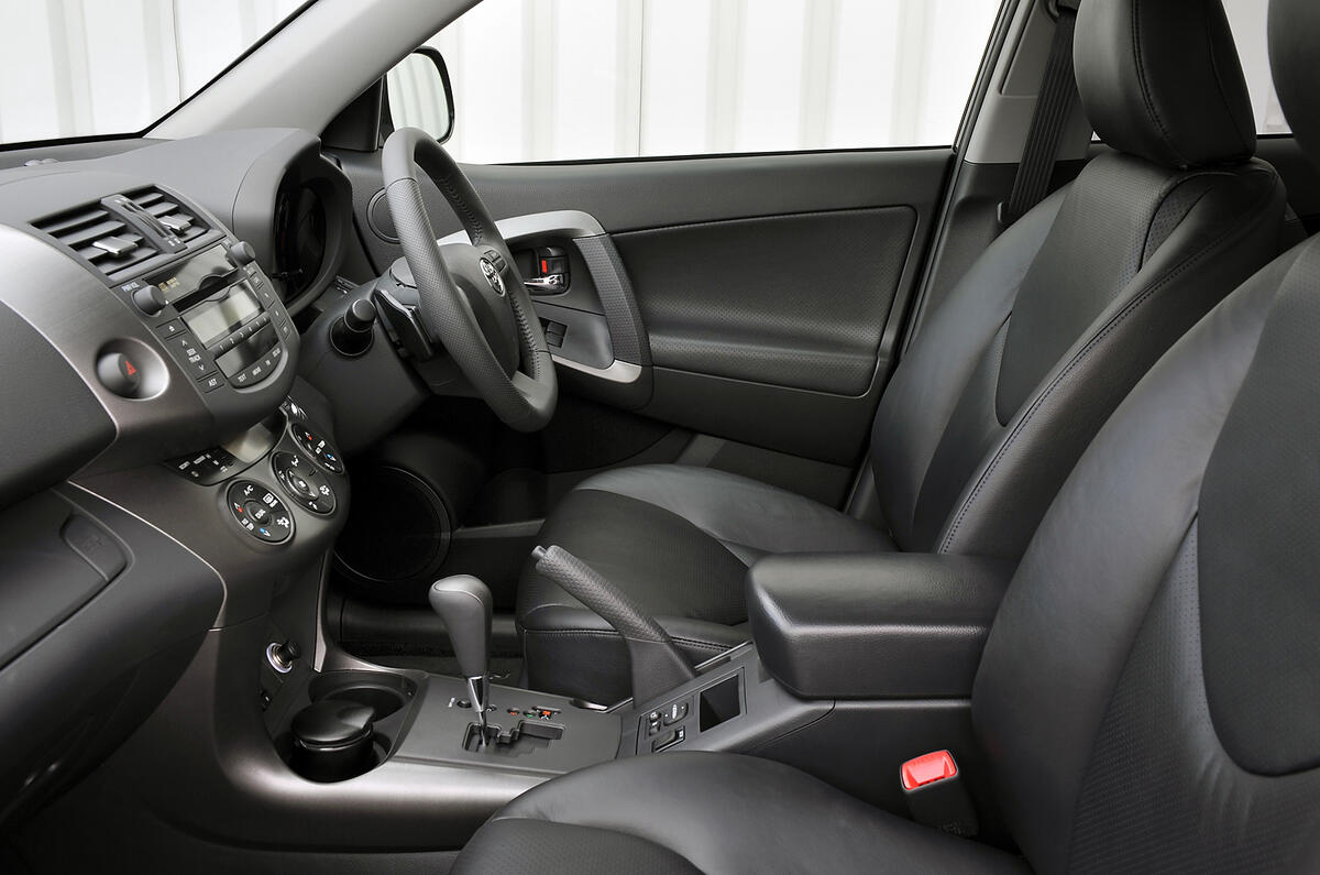 Toyota Rav4 2006 2012 Interior Autocar