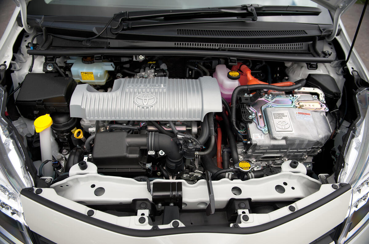Toyota Yaris Hybrid first UK drive