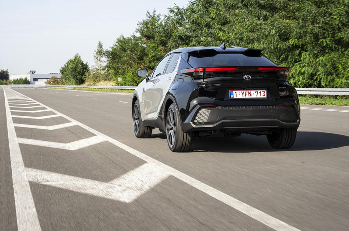 toyota c hr rear three quarter 1