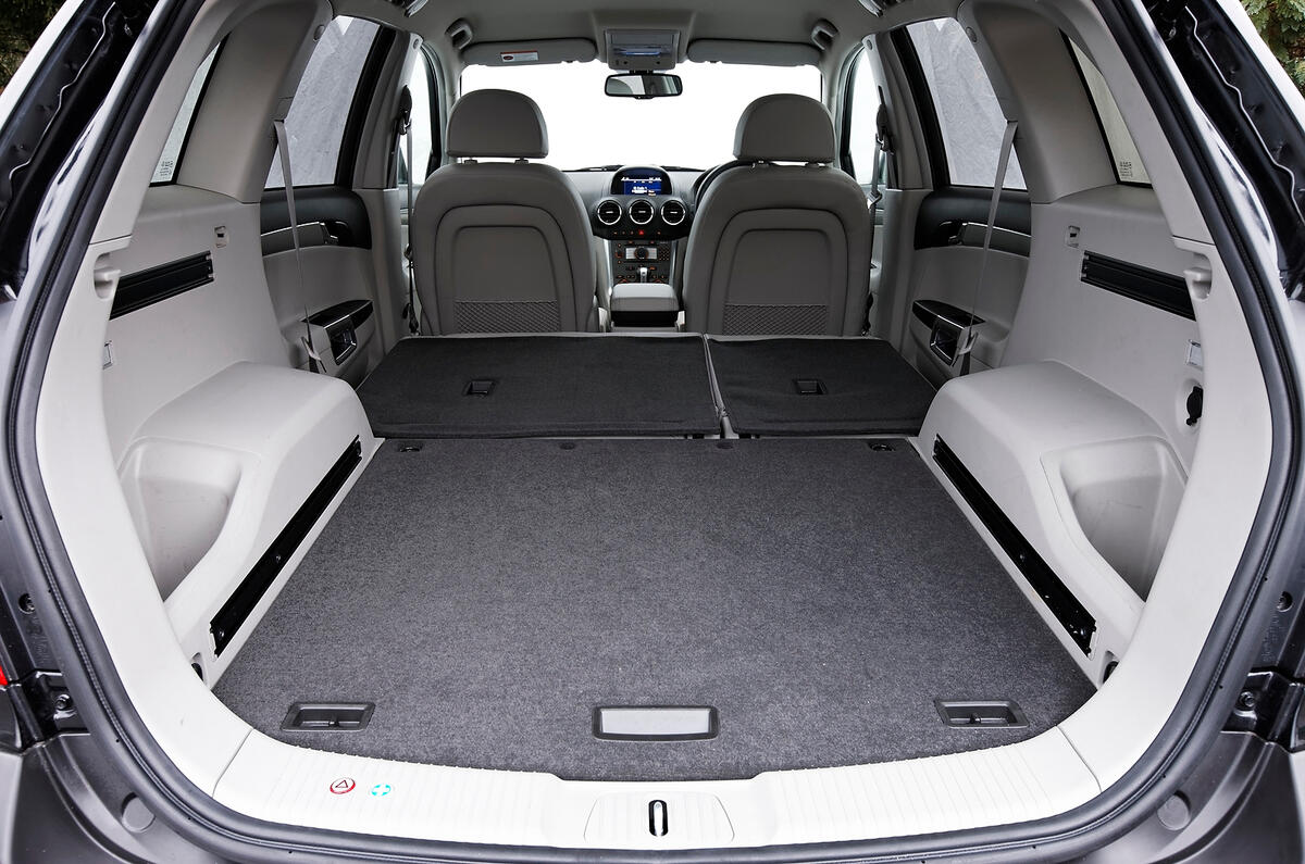 Vauxhall Antara 2007-2015 Review (2020) | Autocar