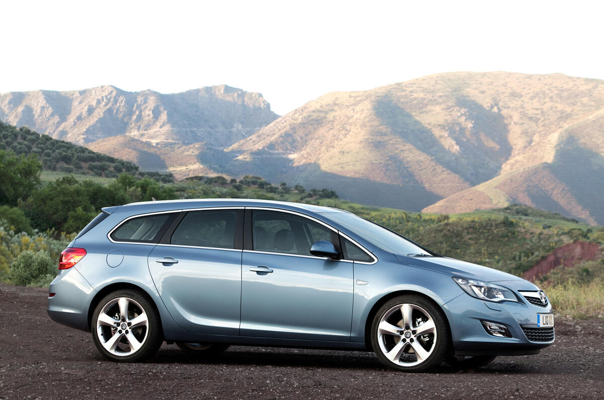 Vauxhall Astra ST revealed