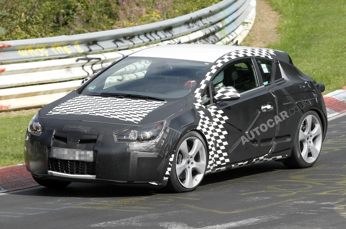 Vauxhall Astra coupé spied