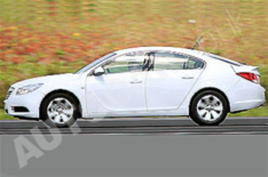 Spied: Vauxhall Insignia hatch