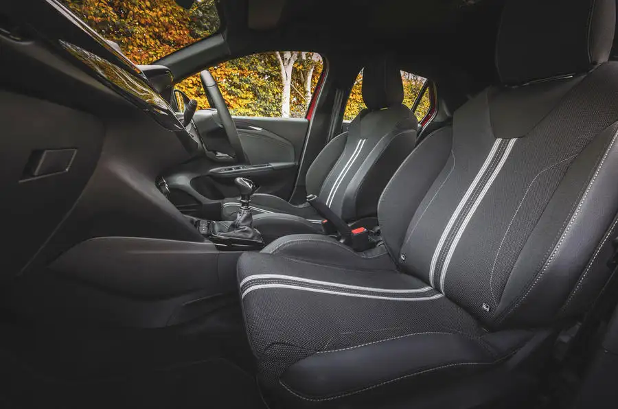 vauxhall corsa review 2023 07 sièges avant