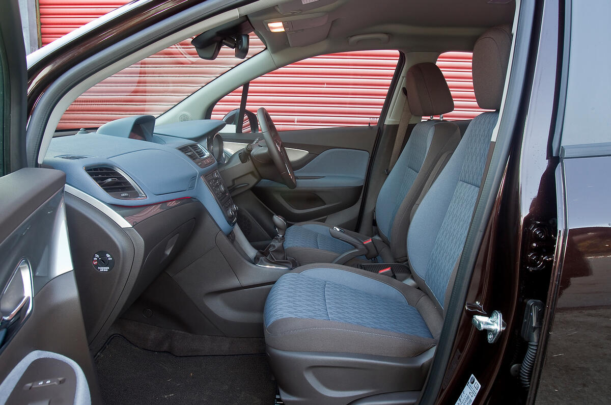 Vauxhall Mokka 2012 2016 Interior Autocar