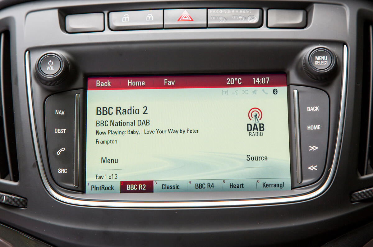 Vauxhall Zafira Tourer IntelliLink infotainment system