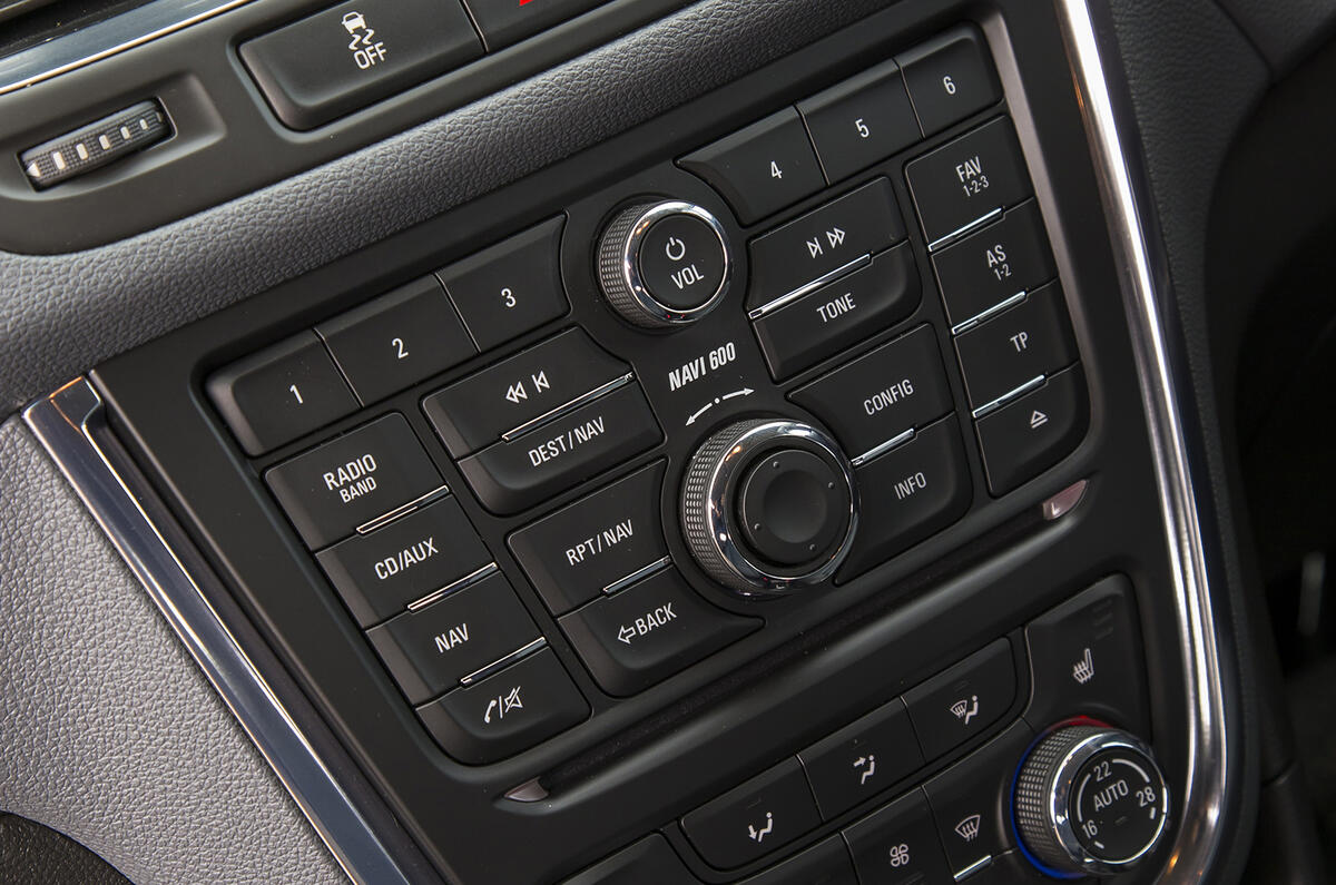 Vauxhall Mokka Tech Line 1.4 Turbo 6speed manual Start/Stop FWD first