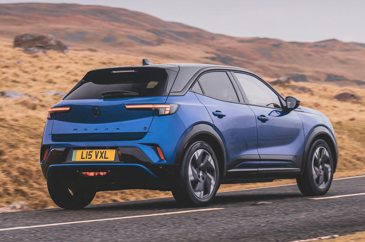 Vauxhall Mokka Electric trois quarts arrière
