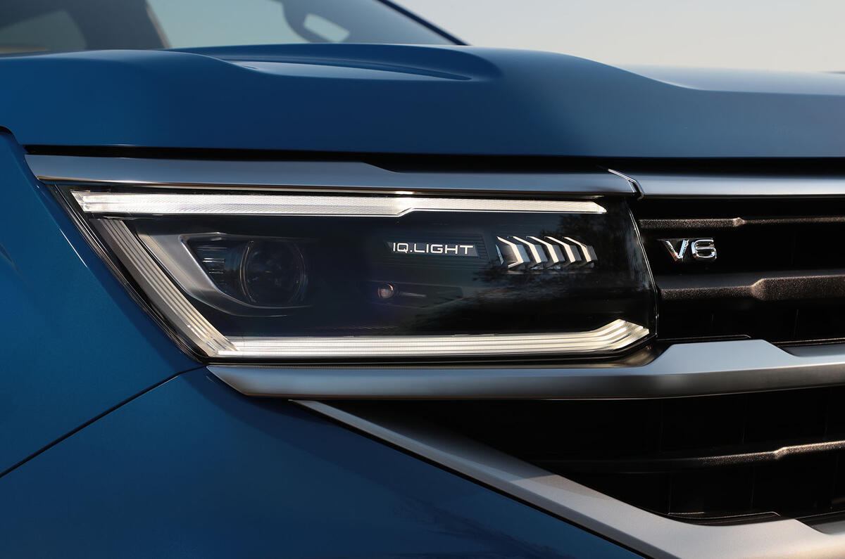 Volkswagen Amarok lights