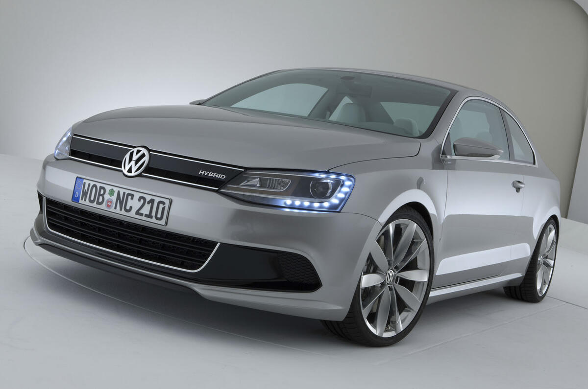 VW plans sporty hybrids