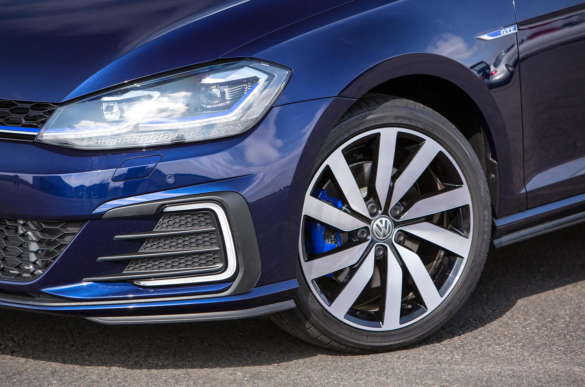 Volkswagen Golf GTE alloy wheels