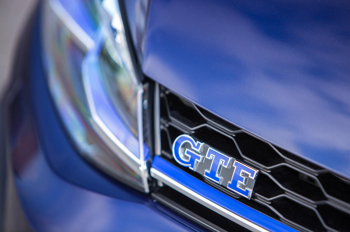 Volkswagen Golf GTE badging