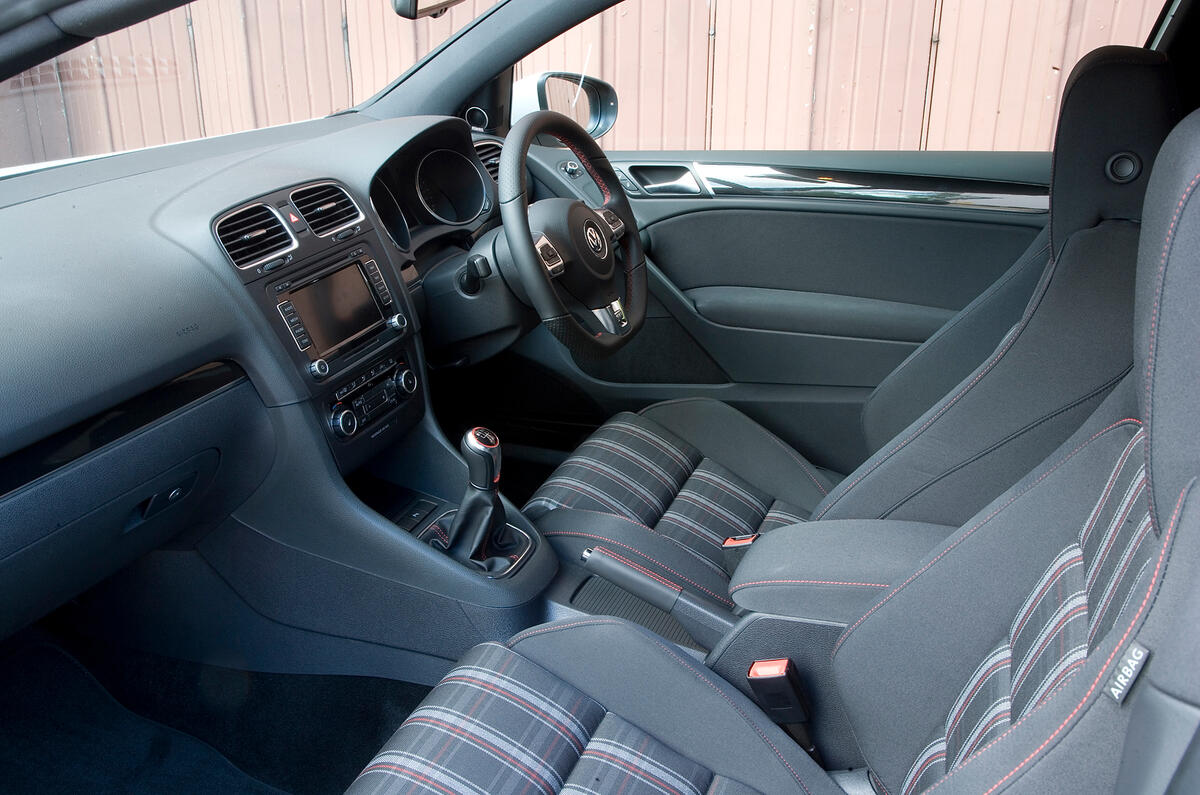 Volkswagen Golf Gti 2009 2012 Interior Autocar