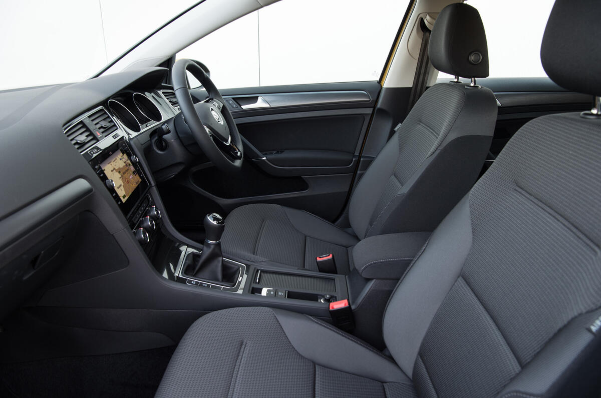 Volkswagen Golf 2012 2017 Interior Autocar