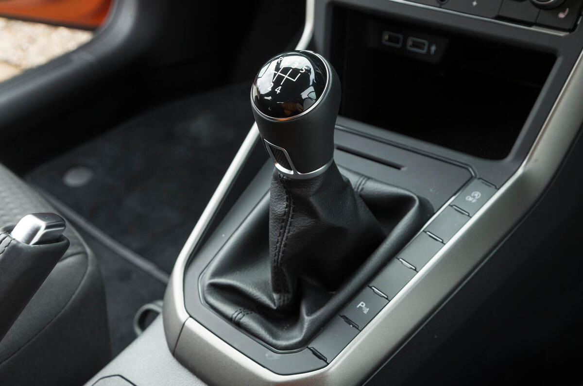 Volkswagen Polo 5-spd manual gearbox
