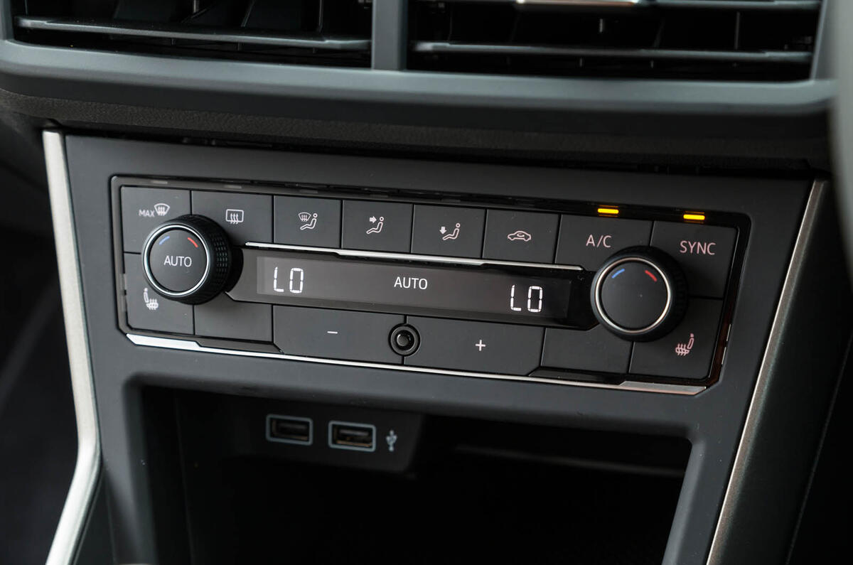 Volkswagen Polo climate controls