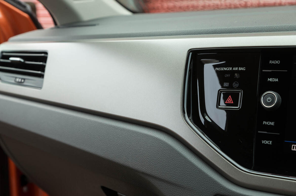 Volkswagen Polo dashboard trim