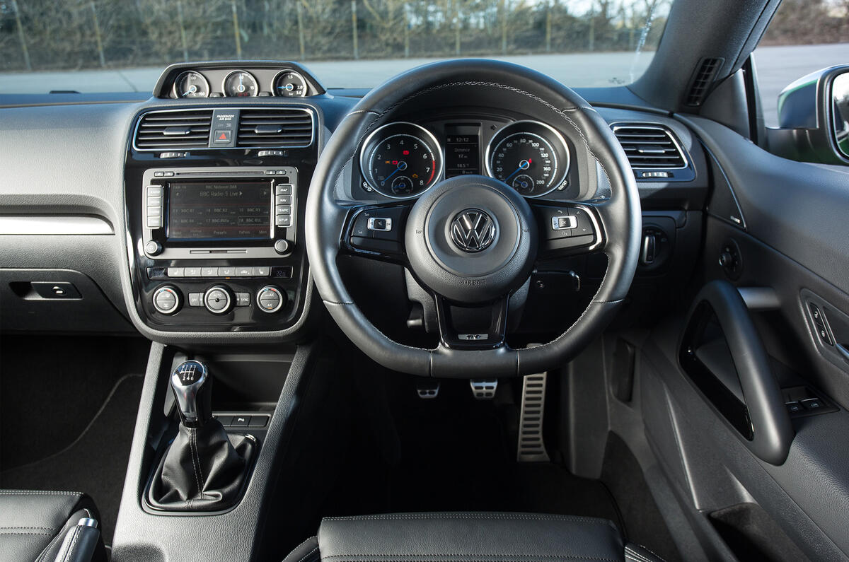 Volkswagen Scirocco R 2009 2017 Interior Autocar