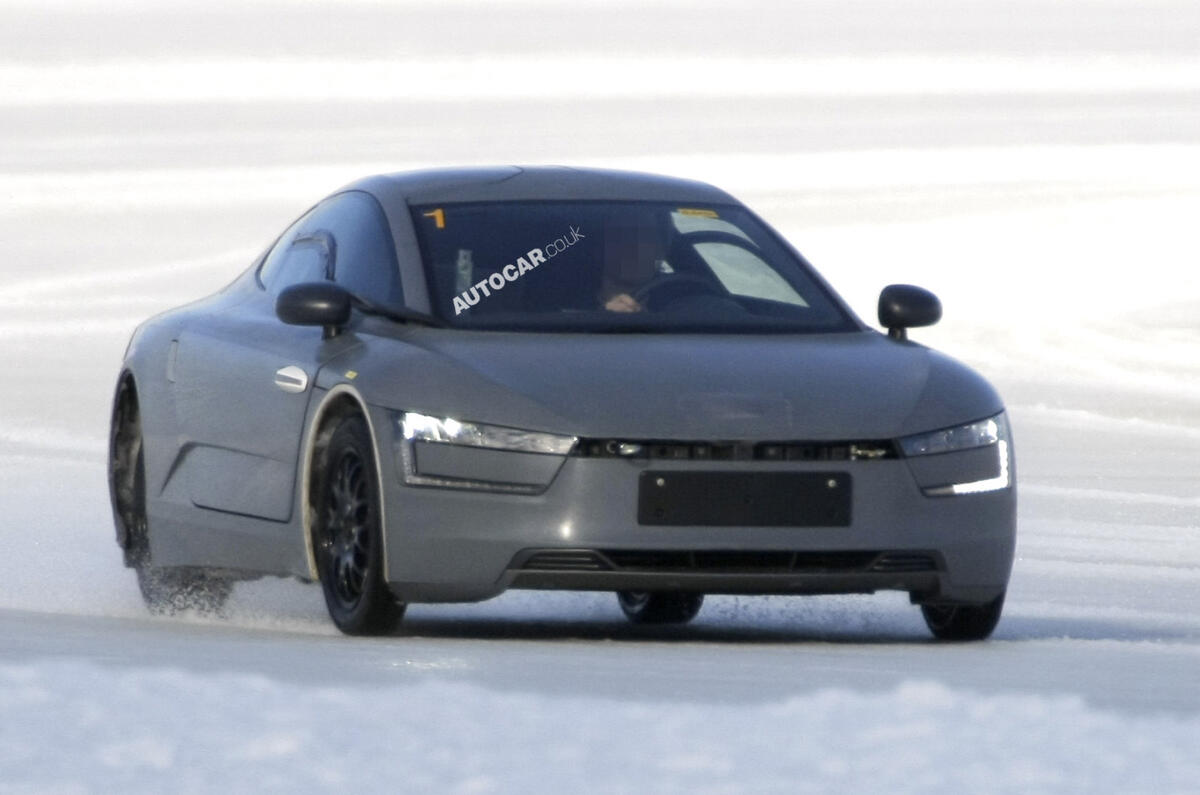 Volkswagen XL1 spied testing