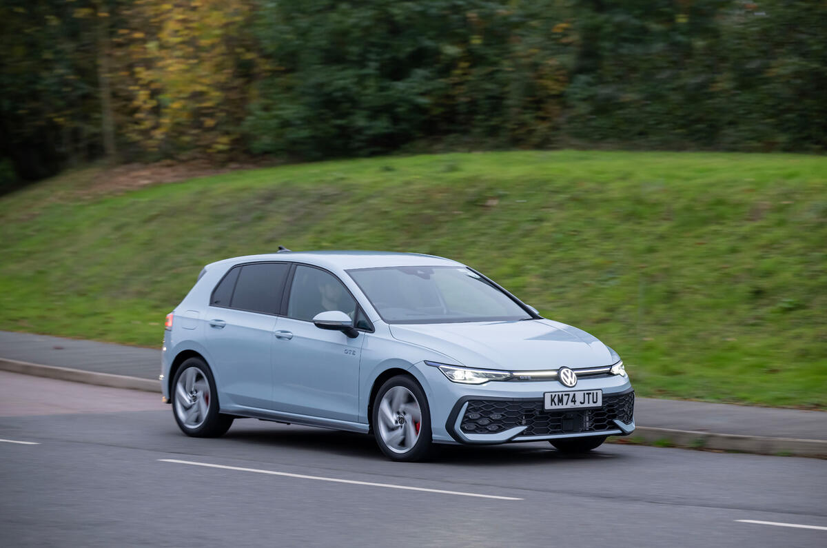 Volkswagen Golf GTE distance avant 