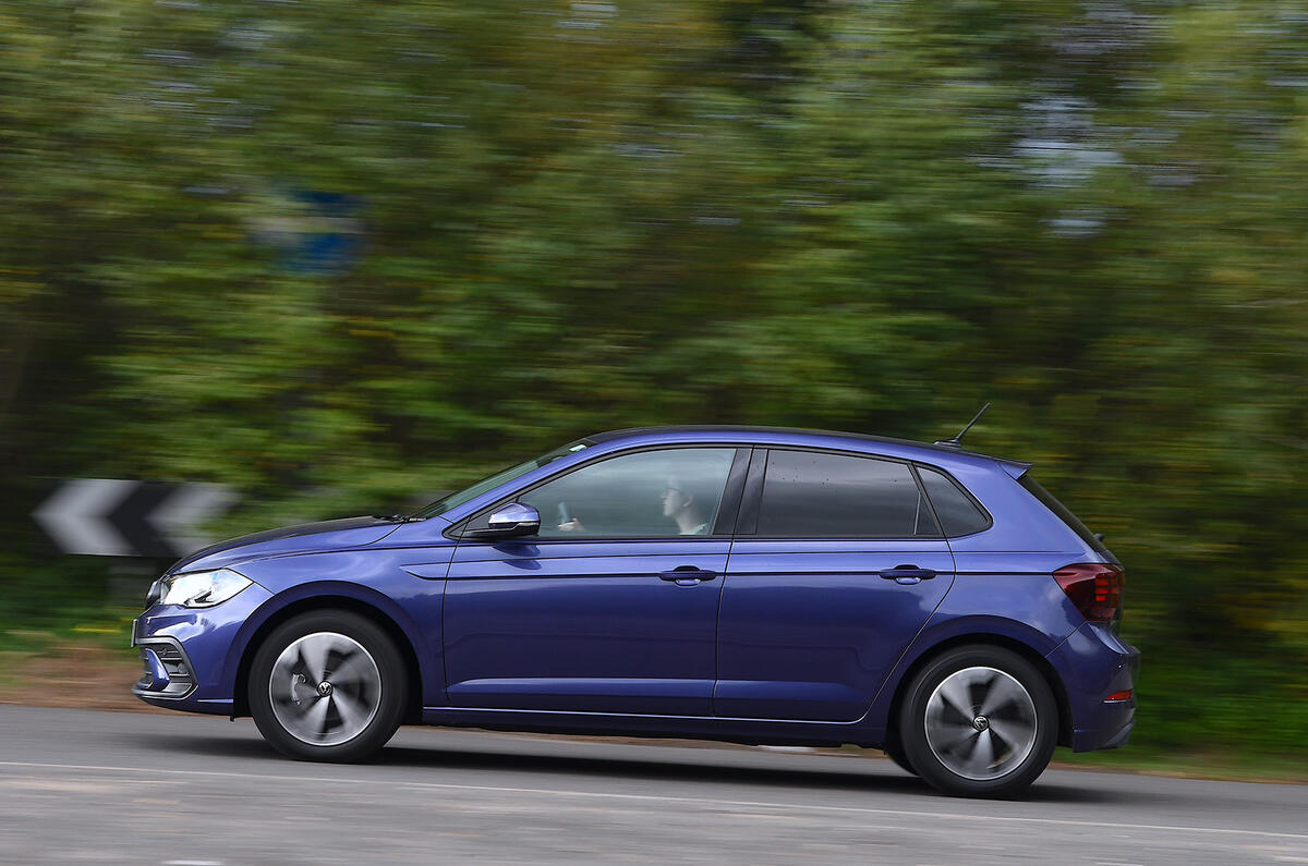 Volkswagen Polo avis conduite latérale