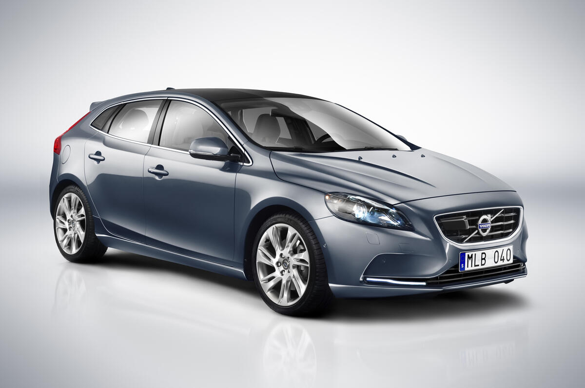 Updated: Volvo V40 leaked